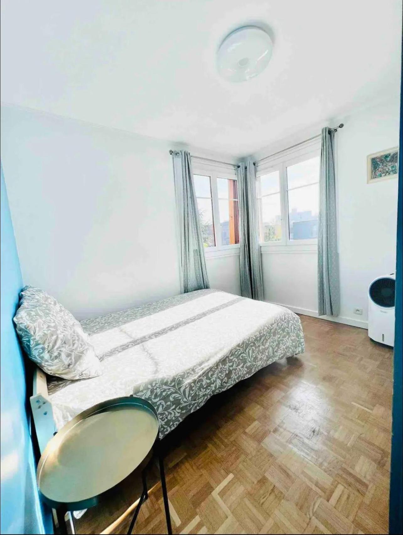 Modern 2 Bedroom Apartment Near Paris Metro, Giant Flat Screen Tv 85 Inches, Balcony, Free Parking Ivry-sur-Seine Exteriör bild
